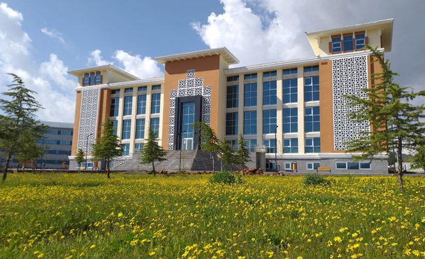 Bingöl Üniversitesi Selahaddin-i Eyyubi Kütüphanesi
